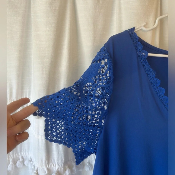 Royal blue lace sleeve soft blouse size 2XL - Picture 2 of 9